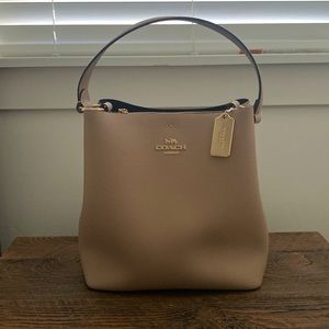 Coach Mollie Bucket Bag - NWOT